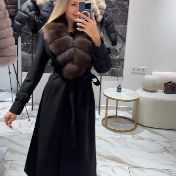 Coat natural fur - Picture 3 of 3